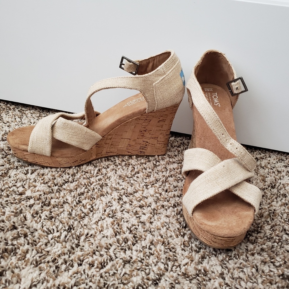 Toms Beige Wedge Sandals size 8.5
